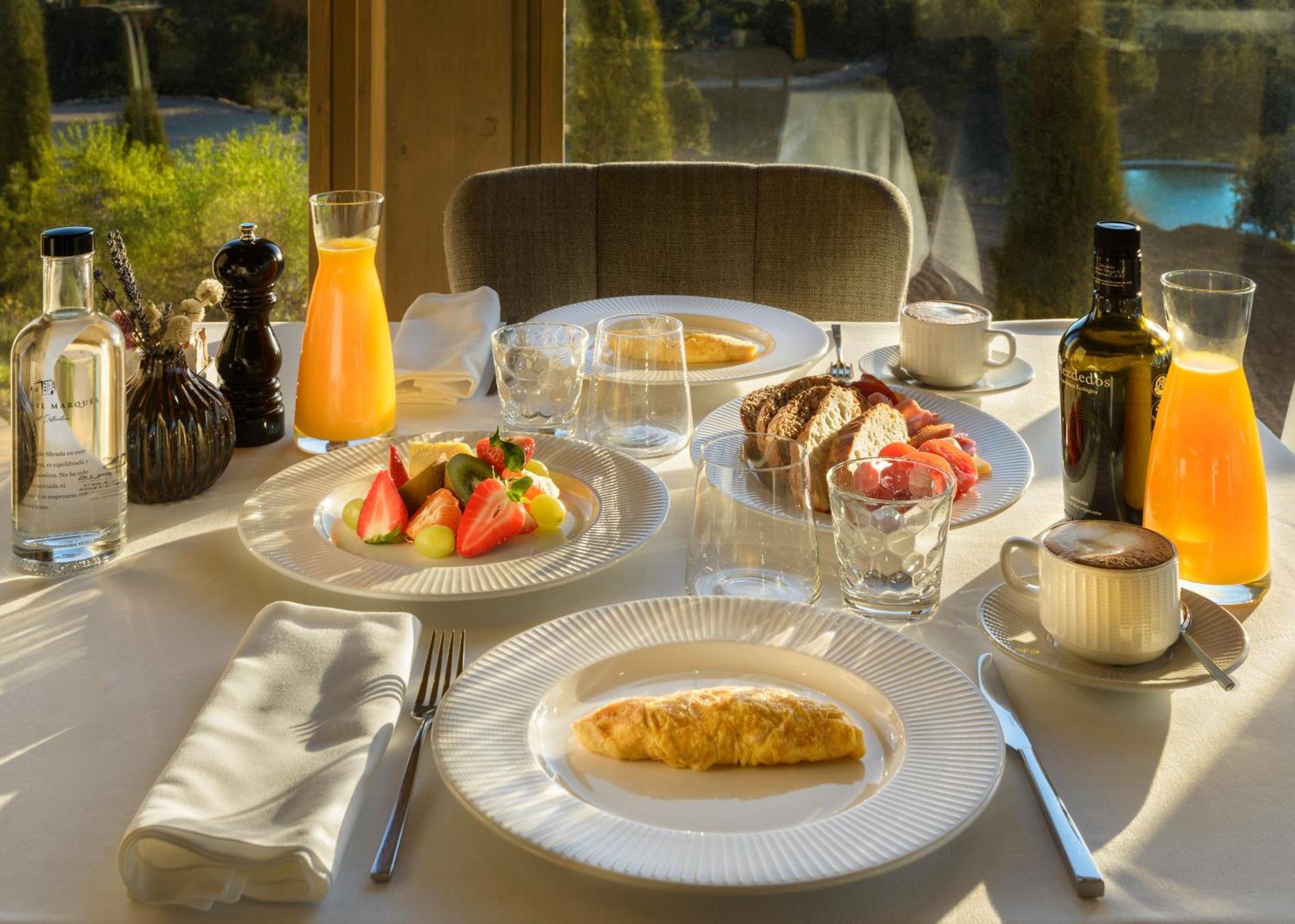 Torre Del Marques Hotel Spa & Winery - Small Luxury Hotels Monroyo Kültér fotó